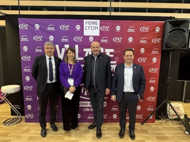 Daniel VALERO, Conseiller départemental et vice-président du Département du Rhône, Aurélie Prost, directrice de la Foire de Lyon, Christophe Bernollin, Président Chambre de Métiers et de l’Artisanat Lyon Rhône, Régis Poly, Vice-Président chez CCI LYON METROPOLE Saint-Etienne Roanne