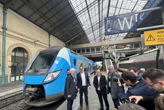 La Région Auvergne-Rhône-Alpes renforce les TER avec 29 rames face à la hausse des voyageurs La fréquentation des TER progresse fortement et la région investit dans trains et maintenance pour éviter la saturation du réseau