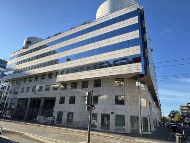 Foncière Termoz renforce son portefeuille avec l’acquisition de bureaux au 235 cours Lafayette, commercialisés par 6e Sens Immobilier à Lyon 6ᵉ.