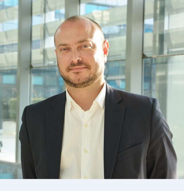 Romain Battentier, directeur commercial externalisé, accompagne les PME dans la structuration de leur développement commercial au sein de GroupeActive Romain Battentier, directeur commercial externalisé, accompagne les PME dans la structuration de leur développement commercial au sein de GroupeActive