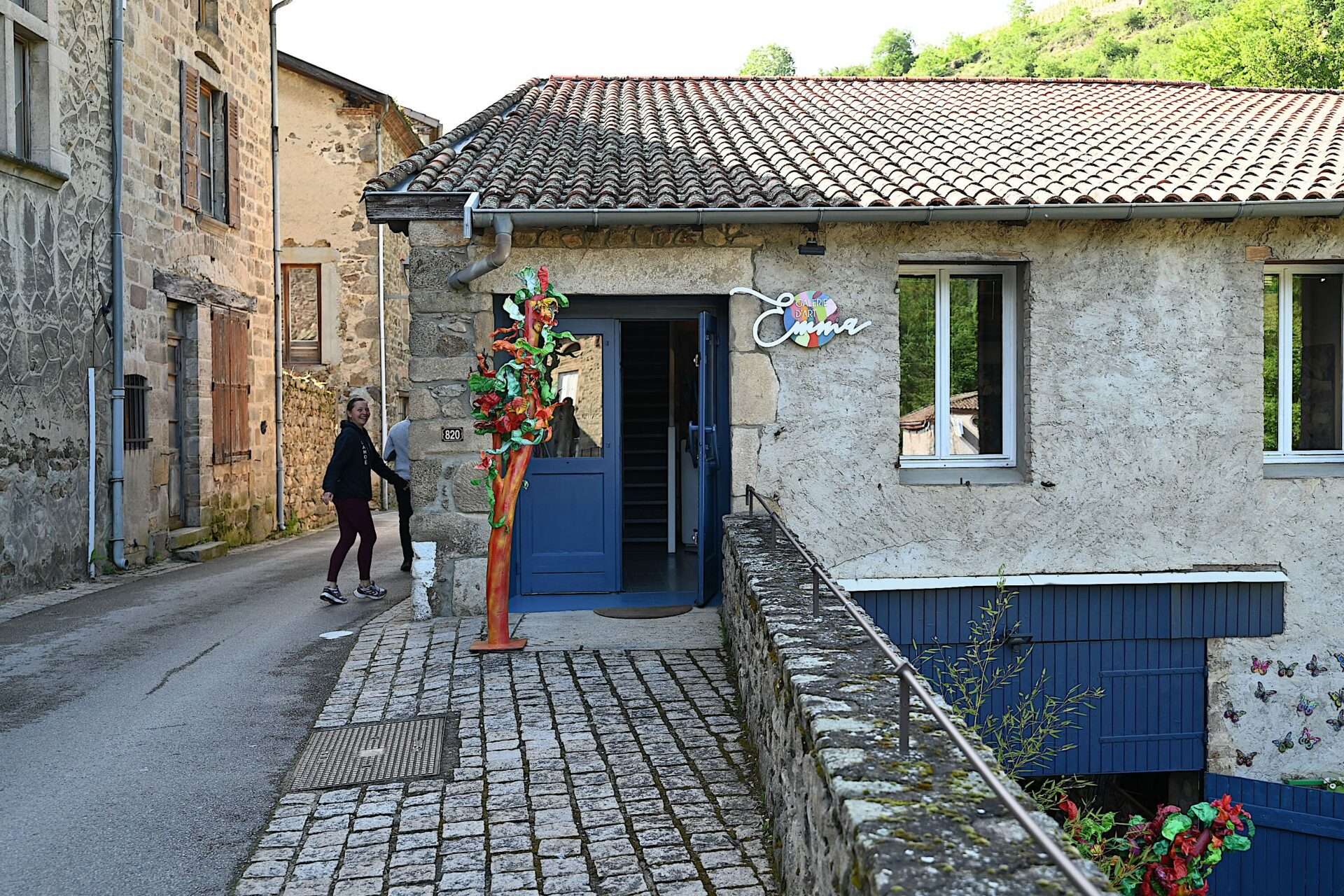 Découvrez la galerie d’Emma Henriot à Malleval : un regard sensible posé sur chaque détail.