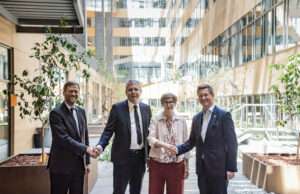 À Lyon, l’AFD présente deux nouveaux dispositifs pour rapprocher les entreprises françaises des projets qu’elle finance Bertrand Walckenaer, Directeur Général Adjoint de l’AFD, Philippe MEUNIER, Vice-Président, Délégué aux Relations Internationales, Laurence de Touchet, Directrice des Programmes Export de Business France, Morane REY-HUET, Président du Comité régional Auvergne-Rhône-Alpes des Conseillers du commerce extérieur