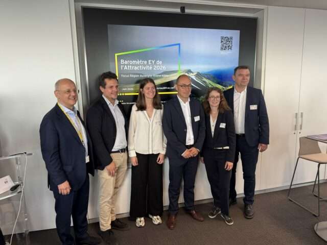 Fabrice Reynaud, Partner EY, Sébastien Brazier, Responsable Implantation & Territoires ONLYLYON INVEST, Joséphine Vander Linder, Directrice Générale ODOO France, Bertrand Foucher, Directeur Général ONLYLYON & CO, Prisca Dalle, Responsable Prospection & Expertise sectorielle ONLYLYON INVEST, Frédéric Miribel, Délégué Général Lyon Place Financière-Attractivité Auvergne-Rhône-Alpes 2026