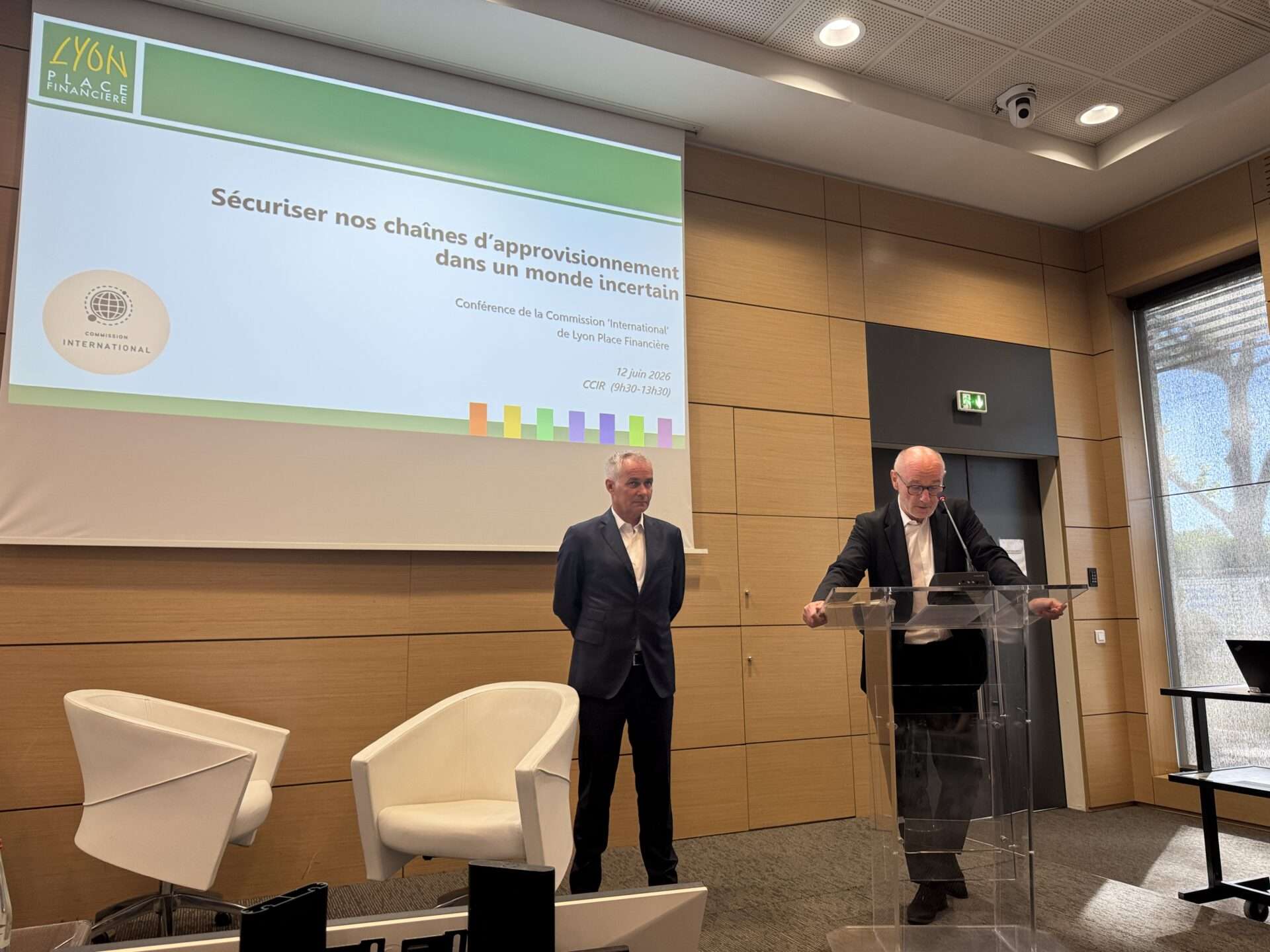 Serge BOSCHER, Directeur Général CCIR lors de la Sécuriser nos chaînes d'approvisionnement dans un monde incertain Conférence de la Commission 'International' de Lyon Place Financière