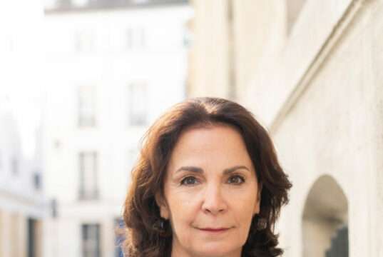 Virginie de Pierrepont prend la tête de Mobilians pour piloter la transformation de la filière automobile Virginie de Pierrepont succède à Francis Bartholomé à la présidence de Mobilians