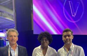 Qui Veut Rafraîchir Sa Ville décroche Greentech Innovation 2026 avec sa méthode fondée sur l’eau et le végétal Jean-Marc Bouillon et Thomas Lescure_Qui Veut Raraichir Sa Ville et Patricia Akodjenou présidente du jury Green tech2 026