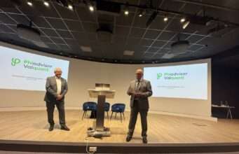 Phiadvisor Valquant aide les investisseurs à acheter et vendre au bon moment Emmanuel Robert et Eric Galiègue, présente phiadvisor valquant à Lyon Place Financière lors de Mardi de la Bourse