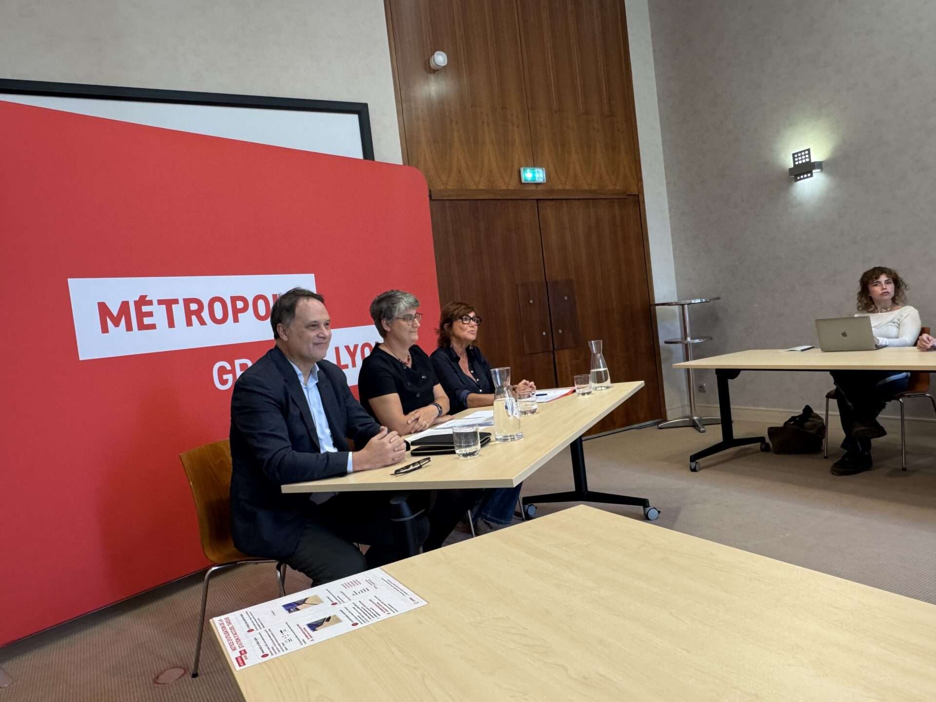 Métropole de Lyon, élus et agents face aux VSS