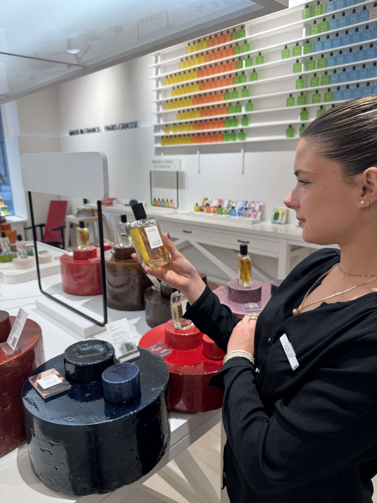 Chez L’Atelier Parfum, Anne Jeanjean cultive le sens des fragrances