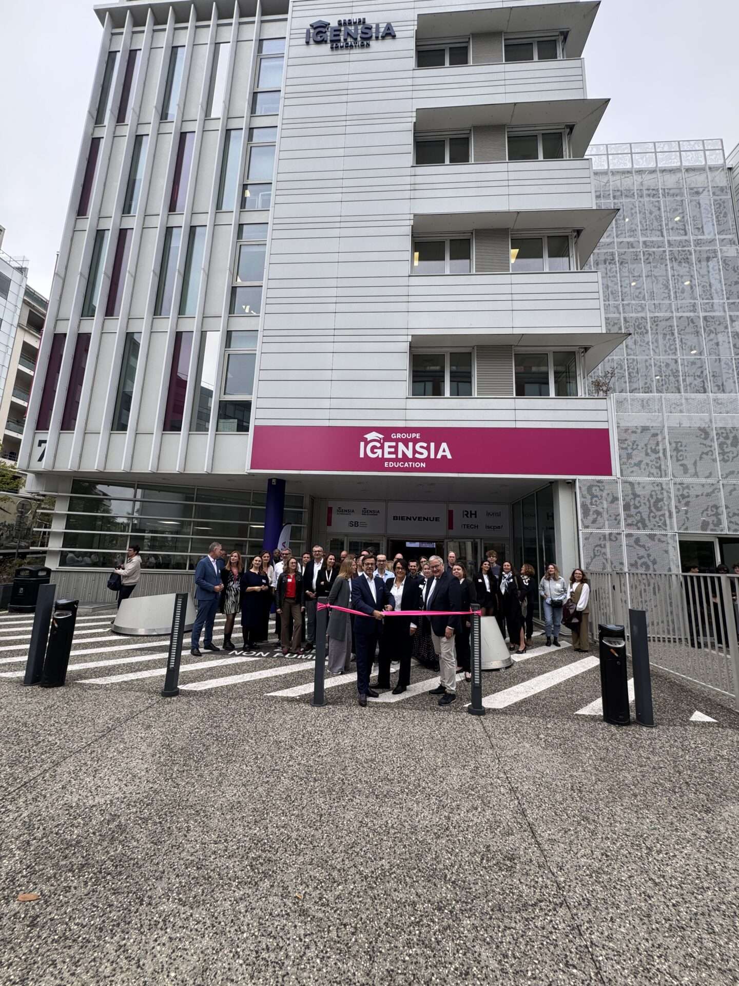Réalité virtuelle, plateau TV et studio radio, ce que propose le nouveau campus IGENSIA de Lyon