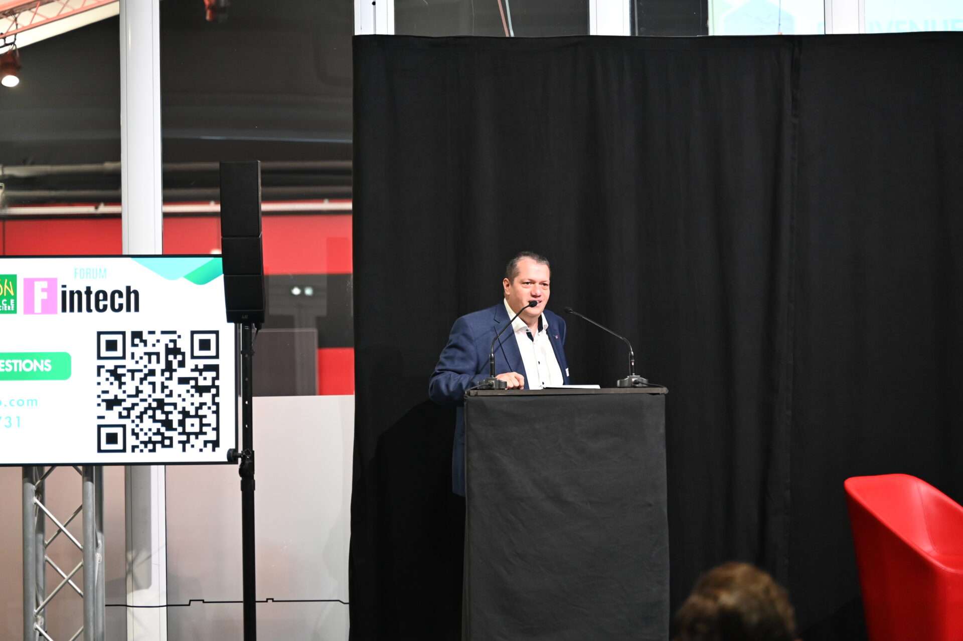 Frédéric Damaisin présente le panorama des Fintech en Auvergne-Rhône-Alpes et met en lumière le dynamisme de l’écosystème régional, les levées de fonds et les opportunités d’innovation et de financement.