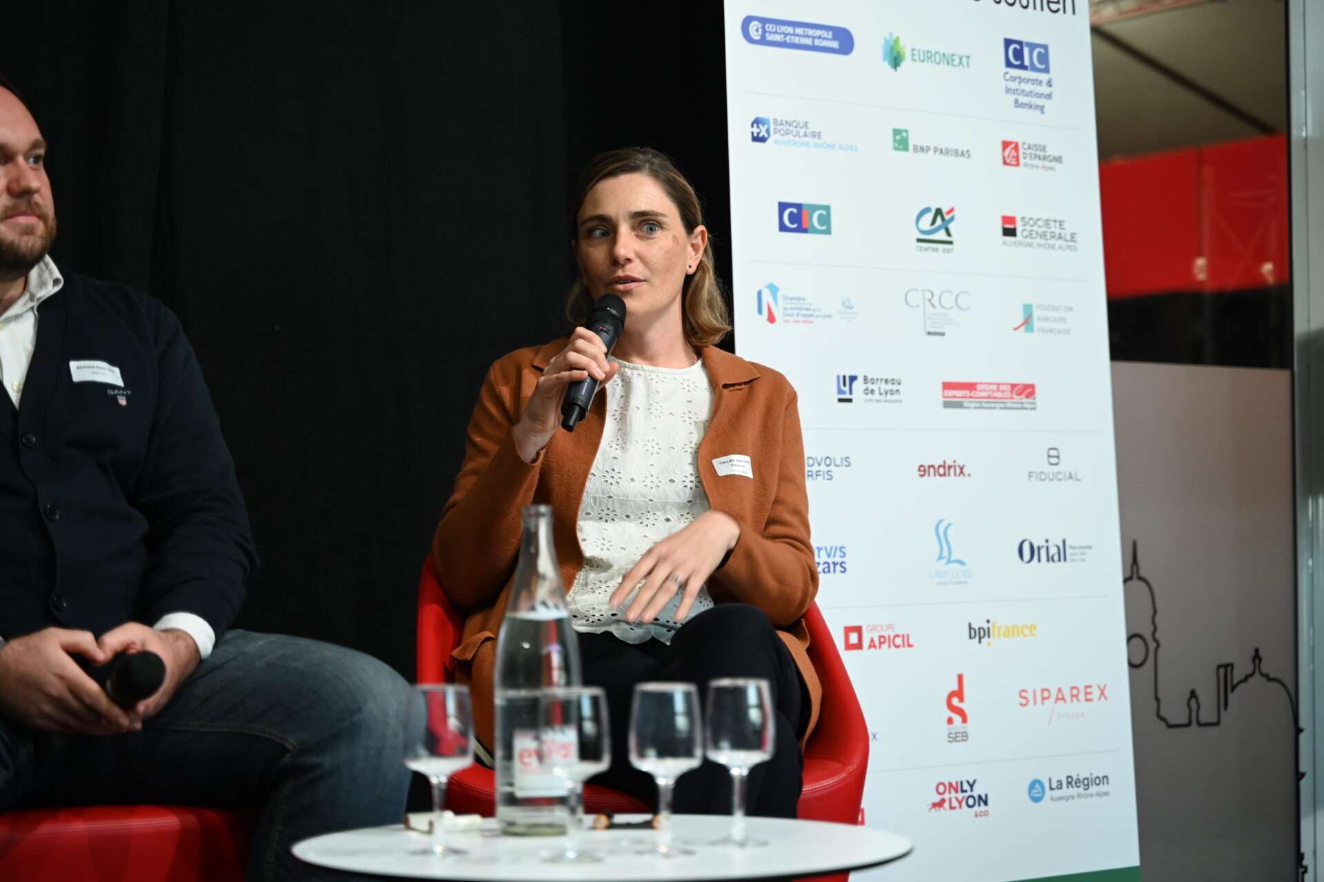 Delphine Callies Tarriotte, avocate associée chez Lamy Lexel, décrypte les enjeux juridiques du commerce agentique : consentement, responsabilité et traçabilité des transactions à l’heure où les agents IA passent de la recommandation à l’action