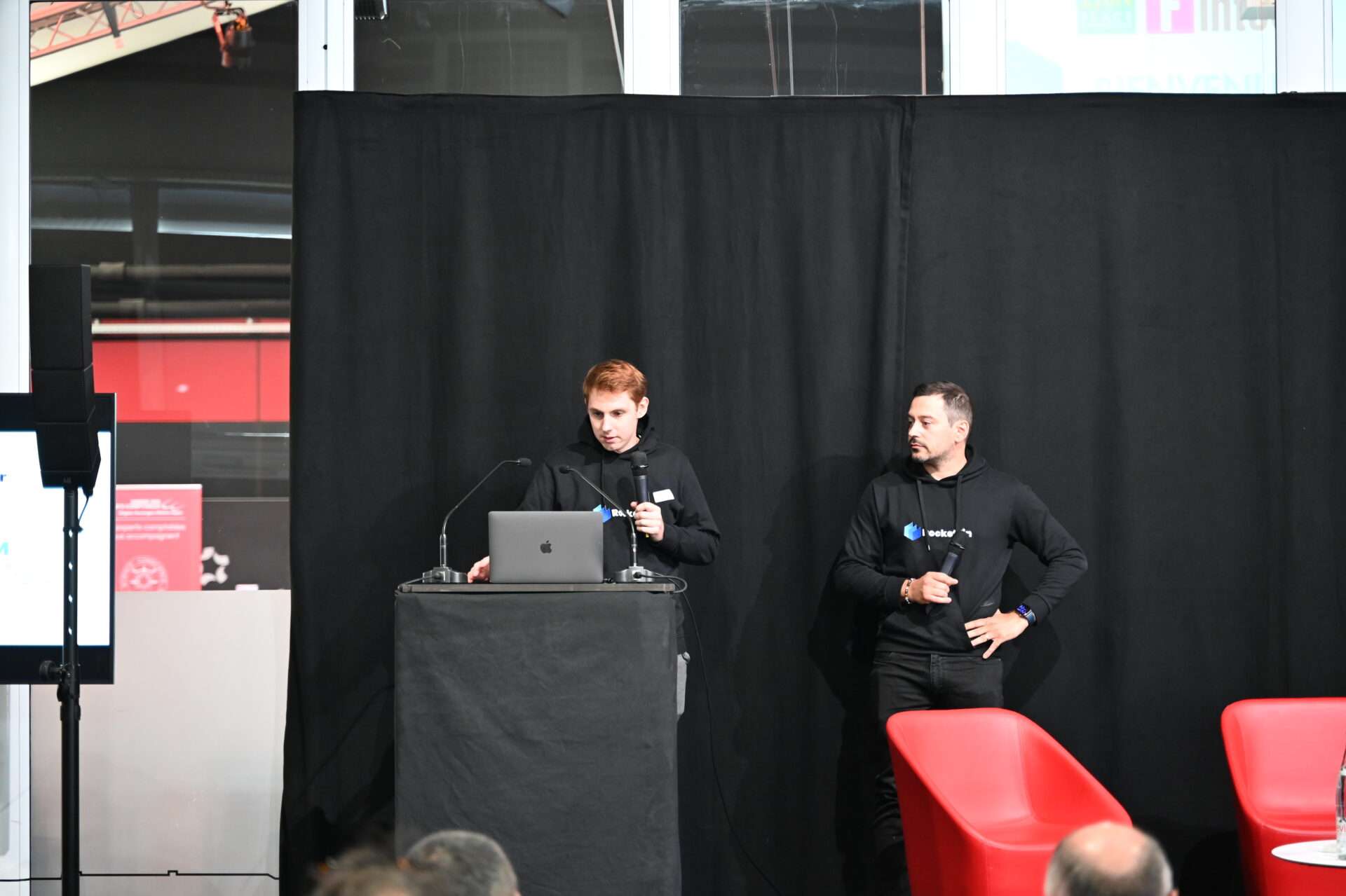 Au Forum Fintech, Benoit HARNOIS, COO/CFO & co-fondateur de RocketFin, et Kévin BUISSON, CEO & co-fondateur, partagent leur expertise du scoring financier B2B